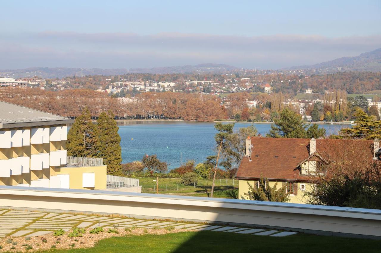 Le Lac Au Bout De La Rue - Garage Et Balcon A Deux Pas Du Centre Annecy Eksteriør bilde